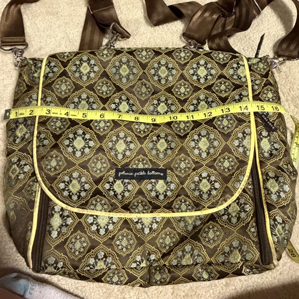 Petunia Pickle Bottom Baby Chic Diaper Bag Brown Gold Damask Brocade Messenger